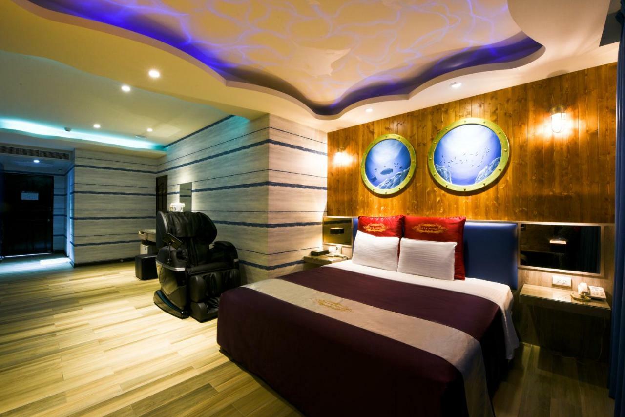 Carnival Motel ไทเป ภายนอก รูปภาพ