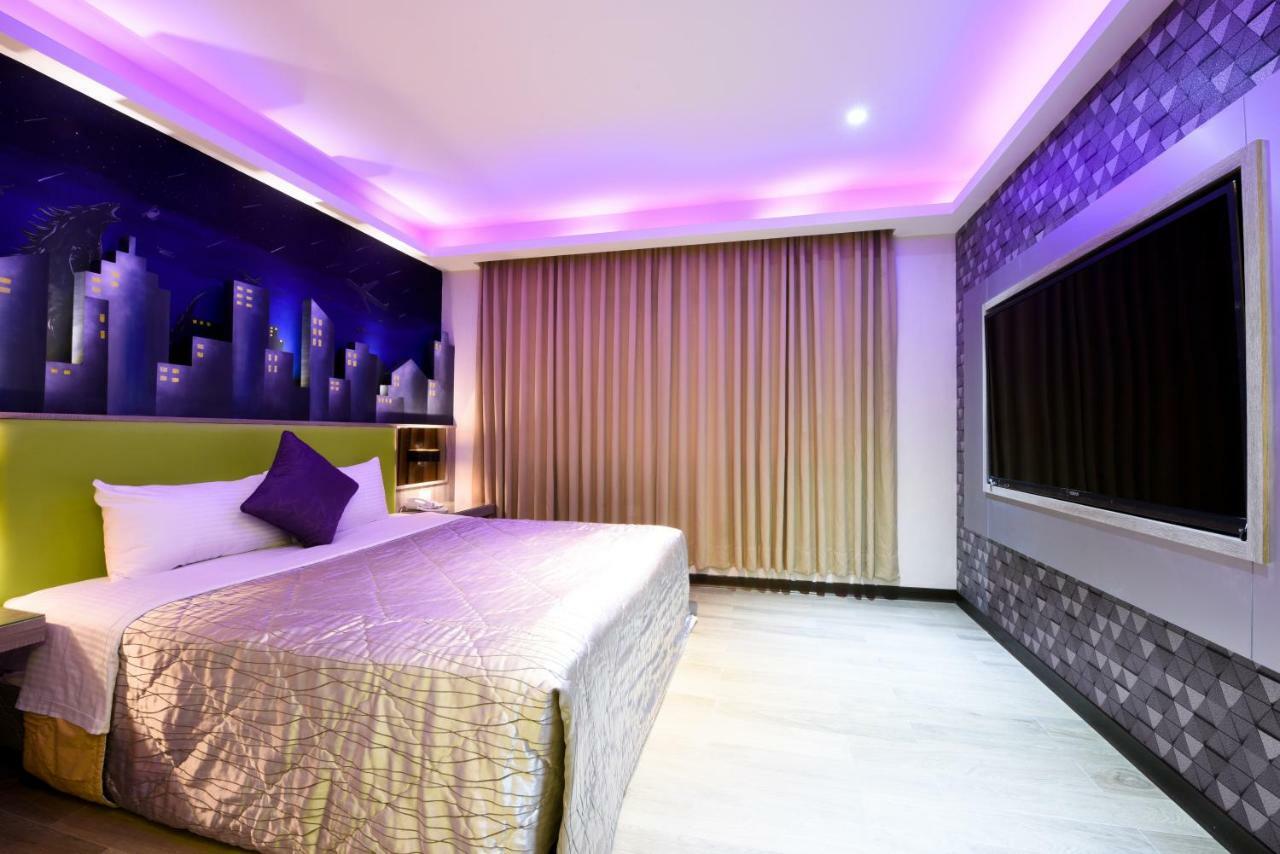 Carnival Motel ไทเป ภายนอก รูปภาพ